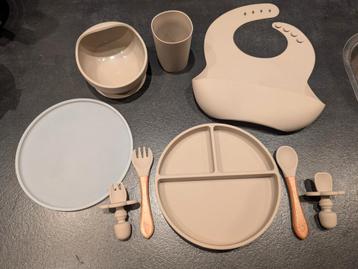 Yunioo 9-delige baby en kinderservies set met zuignap beschikbaar voor biedingen