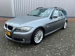 BMW 3-Serie 2.0 /318i Touring Automaat  2010 High Executive, Automaat, Euro 5, Zwart, 1435 kg