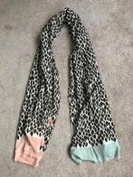 Sjaal Moment by Moment, Kleding | Dames, Mutsen, Sjaals en Handschoenen, Verzenden, Zo goed als nieuw, Maat 38/40 (M), Sjaal