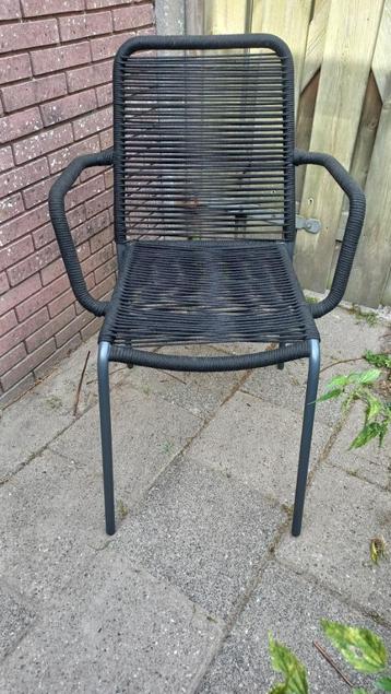 4 leuke stoeltjes voor in de tuin beschikbaar voor biedingen