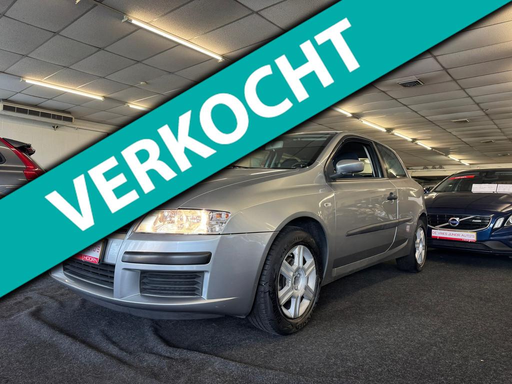 Fiat Stilo 1.4-16V Young. Touchscreen, 6-versnellingen en ai, Auto's, Fiat, 15 km/l, Gebruikt, 49 €/maand, Origineel Nederlands