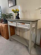 Sidetable, grijs met rieten lades, Huis en Inrichting, Tafels | Sidetables, Ophalen, Gebruikt, Minder dan 50 cm, Overige houtsoorten