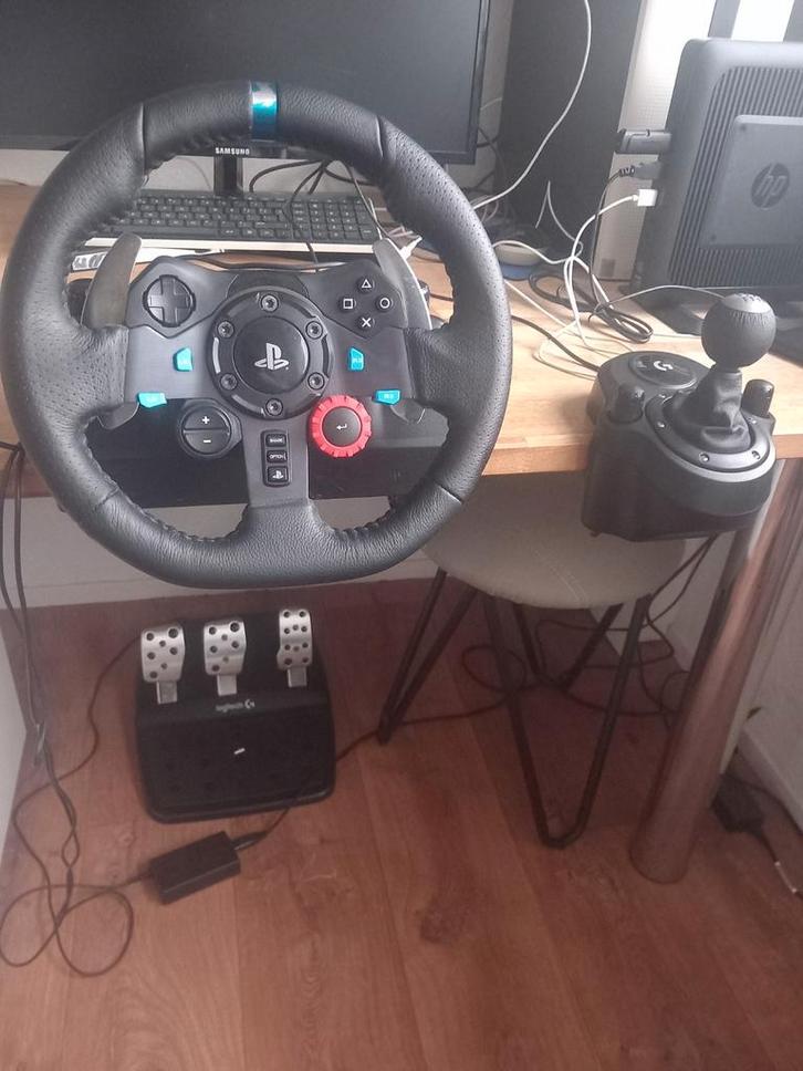 Logitech g29 zo goed als nieuw!!, Spelcomputers en Games, Spelcomputers | Sony PlayStation Consoles | Accessoires, Zo goed als nieuw