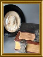 Antiek houten ovaal zwart lijstje: meerschuim, Maria, Antiek en Kunst, Antiek | Religie, Ophalen of Verzenden