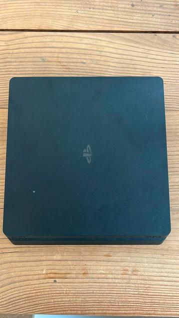 PlayStation 4 inclusief controller beschikbaar voor biedingen