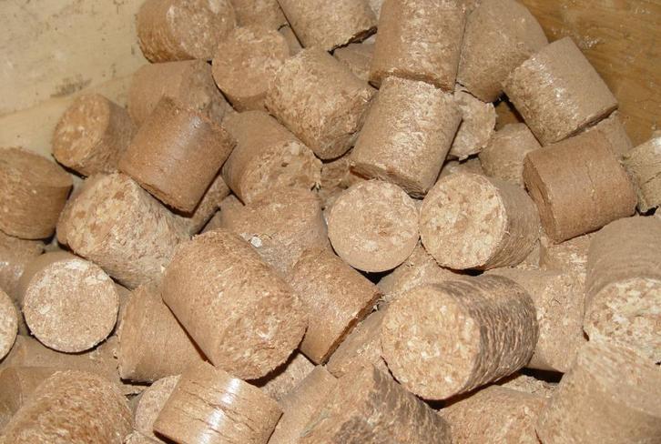 Briketten / Brandhout, Tuin en Terras, Haardhout, Blokken, Overige houtsoorten, Minder dan 3 m³, Ophalen