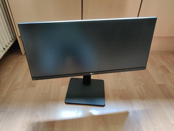 LG 29Ub67-B ultra-wide monitor 16-12, Computers en Software, Monitoren, Zo goed als nieuw, 60 Hz of minder, DisplayPort, DVI, HDMI