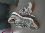 Volleybal en handbal schoenen maat 36, Sport en Fitness, Volleybal, Ophalen of Verzenden, Zo goed als nieuw, Schoenen