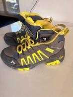 Bergschoenen maat 28 MC Kinley, Ophalen, Zo goed als nieuw, Schoenen