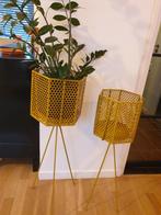 Design plantenbakken (2) metaal okergeel, Ophalen, Overige materialen, Geel, Zo goed als nieuw