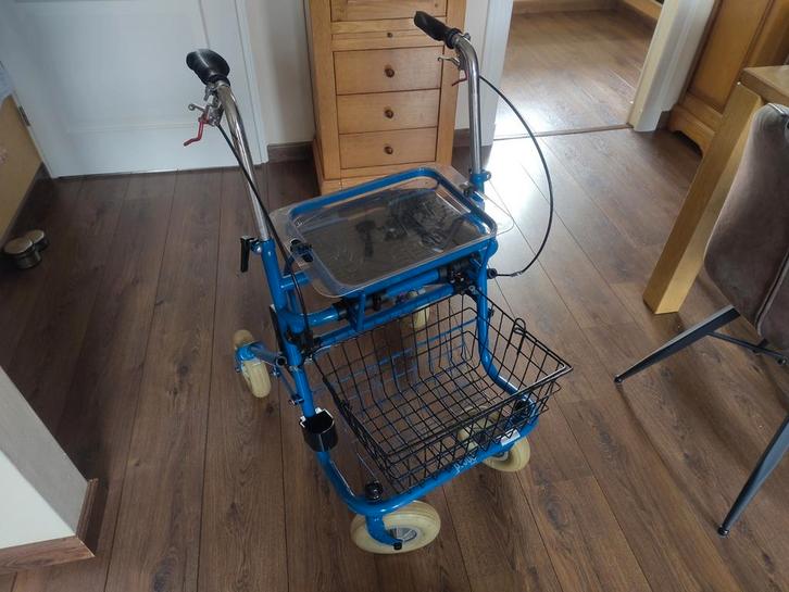 Opklapbare rollator, met dienblad en boodschappenmand, Diversen, Rollators, Gebruikt, Ophalen