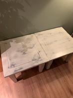 2 massief houten tafeltjes, Ophalen, 50 tot 100 cm, Vierkant, Zo goed als nieuw