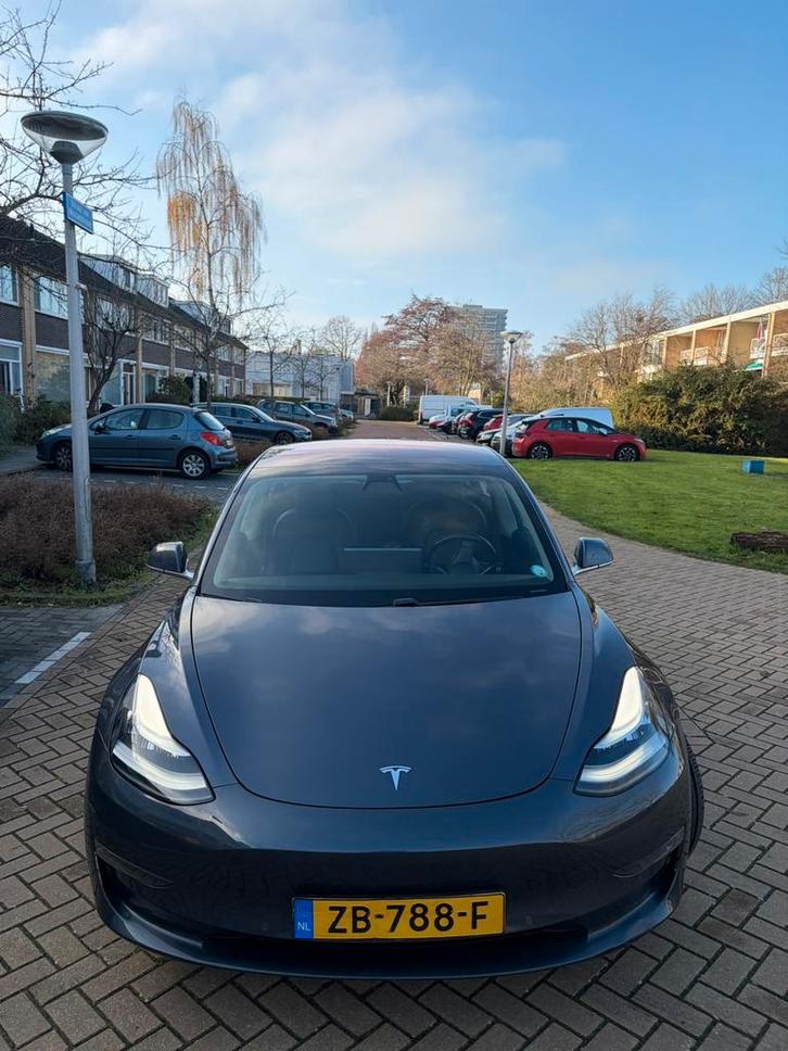 Tesla Model 3 long range, Auto's, Tesla, Particulier, Model 3, Elektrisch, Sedan, Automaat, Origineel Nederlands, Zilver of Grijs