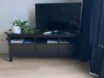 Hemnes TV-meubel, zwart-bruin beschikbaar voor biedingen