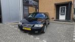 Volvo V70 2.4 Edition Sport, Auto's, Volvo, Voorwielaandrijving, Zwart, Zwart, 1470 kg