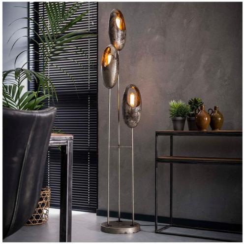 Staande lamp, Huis en Inrichting, Lampen | Losse lampen, Zo goed als nieuw, Led-lamp, 60 watt of meer, E27 (groot), Ophalen