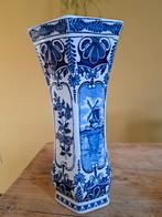 Vaas Delfts by Boch, Ophalen of Verzenden