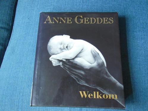 WELKOM - Anne Geddes - 1993 - Babyboek, Boeken, Kunst en Cultuur | Fotografie en Design, Gelezen, Fotografen, Ophalen of Verzenden