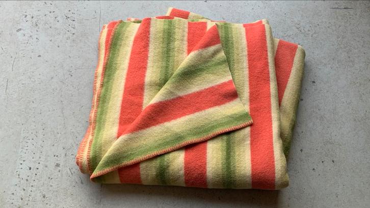 Vintage retro  gestreepte deken,bedsprei,220x235,plaid, Huis en Inrichting, Woonaccessoires | Plaids en Woondekens, Zo goed als nieuw