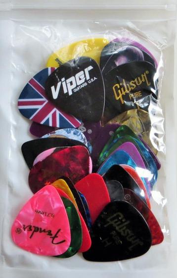 40 Nieuwe gitaar plectrums Fender Gibson Ernie Ball Dunlop beschikbaar voor biedingen