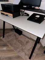 Ikea bureau te koop, Ophalen of Verzenden, Zo goed als nieuw