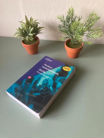 Van Dale Pocketwoordenboek Duits-Nederlands beschikbaar voor biedingen