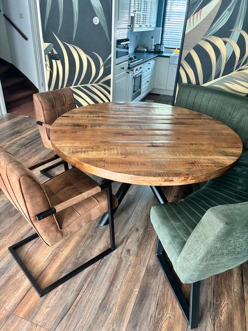Ronde eiken tafel + 2 stoelen + bank (kan ook apart), Huis en Inrichting, Tafels | Eettafels, Zo goed als nieuw, 100 tot 150 cm