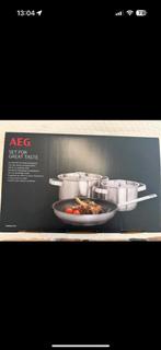 Mooi AEG pannenset, Huis en Inrichting, Keuken | Potten en Pannen, Ophalen of Verzenden, Nieuw, Rvs, Pannenset