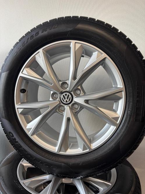 18” velgen + winterbanden VW Tiguan Skoda Kodiaq, Auto-onderdelen, Banden en Velgen, Banden en Velgen, Winterbanden, 18 inch, 235 mm