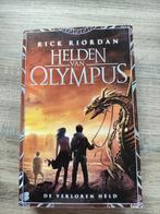 Rick Riordan Helden van Olympus De Verloren Held. i.z.n.st., Boeken, Ophalen of Verzenden, Rick Riordan