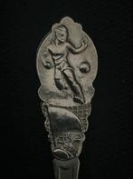 Sport lepeltje “voetbal “, Antiek en Kunst, Ophalen of Verzenden
