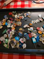 Grote verzameling speldjes, Verzamelen, Speldjes, Pins en Buttons, Ophalen of Verzenden, Gebruikt, Overige onderwerpen, Speldje of Pin