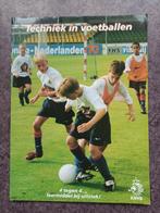 Techniek in voetballen KNVB (Fontys Sporrhogeschool), Boeken, Sportboeken, Nieuw, Ophalen of Verzenden