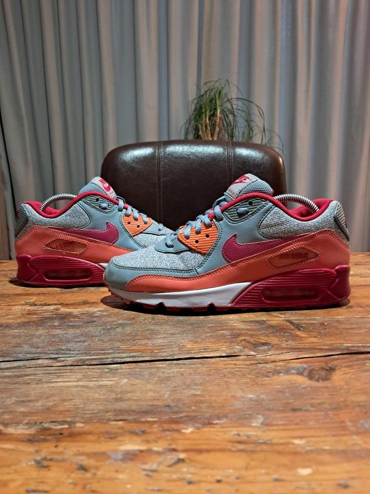 Nike Air Max 90 Special Ed. 'Fuchsia Force' - Rare! Size 38, Kleding | Dames, Schoenen, Gedragen, Sneakers of Gympen, Roze, Ophalen of Verzenden