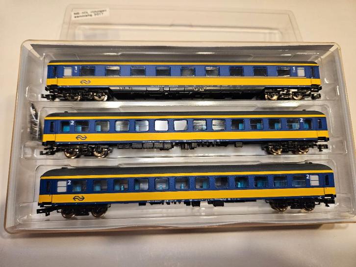 N-spoor Trix 15547 set van ICL 3 sneltreinrijtuigen NS, Hobby en Vrije tijd, Modeltreinen | N-Spoor, Zo goed als nieuw, Wagon