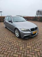 BMW 3-Serie 2.0 I 320 Touring 2010 Grijs, Auto's, Achterwielaandrijving, 4 cilinders, Alcantara, Origineel Nederlands