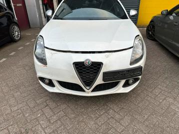 Alle onderdelen Giulietta 1,4 170pk qv line leer wit beschikbaar voor biedingen