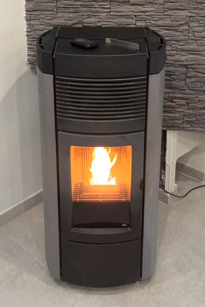 Pelletkachel  MCZ Musa airmatic 14 KW, met 3 ventilatoren, Huis en Inrichting, Kachels, Zo goed als nieuw, Pelletkachel, Overige brandstoffen