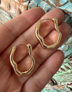 & Other Stories Gouden Oorbellen, Sieraden, Tassen en Uiterlijk, Ophalen of Verzenden, Zo goed als nieuw, Goud, Hangers