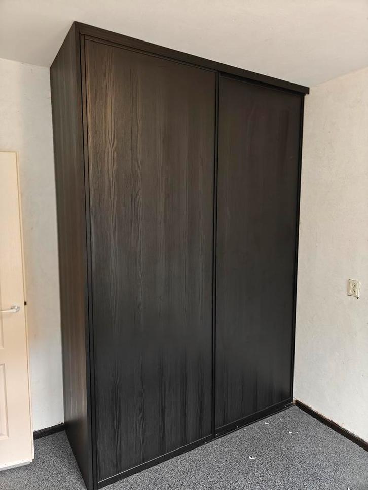 Zwarte schuifdeuren incl geleiding voor (inbouw)kast, Huis en Inrichting, Kasten | Kledingkasten, Zo goed als nieuw, 200 cm of meer