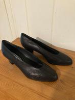 Mooie zwarte leren pumps met hak van Marina Muraro, maat 41, Pumps, Verzenden, Zwart, Zo goed als nieuw