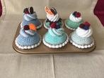 6 zelf gehaakte cupcakes in bakvorm., Hobby en Vrije tijd, Ophalen of Verzenden, Nieuw, Haken, Naald