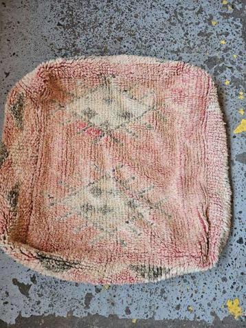 zitzak,poef ``WOONWINKEL RUSTIEK`` beschikbaar voor biedingen