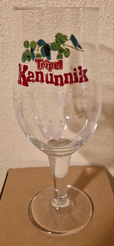 Te koop Tripel Kanunnik Bierglazen - Belgisch Bier, Verzamelen, Biermerken, Zo goed als nieuw, Glas of Glazen, Overige merken