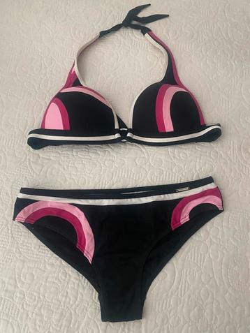 Sapph Bikini Zwart/Roze - Zo Goed Als Nieuw maat L cup D beschikbaar voor biedingen