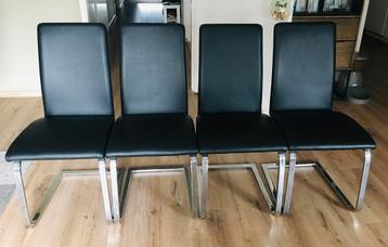 Leren eetkamer stoelen GRATIS AFHALEN beschikbaar voor biedingen