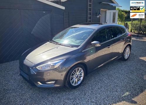 Ford Focus 125pk Titanium Ed. CLIMA | XENON | PANO | CRUISE, Auto's, Ford, Bedrijf, Te koop, Focus, ABS, Achteruitrijcamera, Airbags