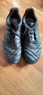Voetbalschoenen ~ maat 35 ~ zwart, Ophalen of Verzenden, Jongen of Meisje