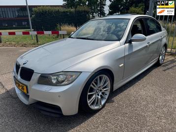 BMW 3-serie 330i 6-Bak M Pakket Opendak Xenon Navi Memorz beschikbaar voor biedingen
