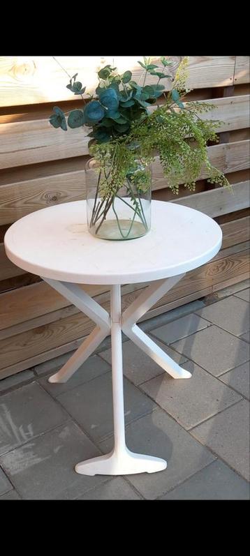 Klaptafel beschikbaar voor biedingen